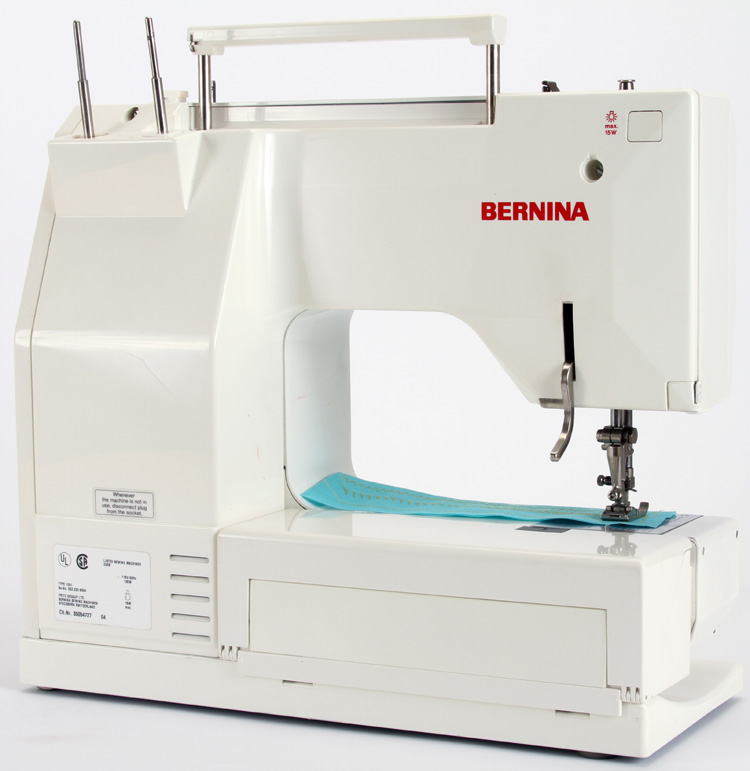 Bernina 1001 Electronic Sewing Machine w/accessories in excellent