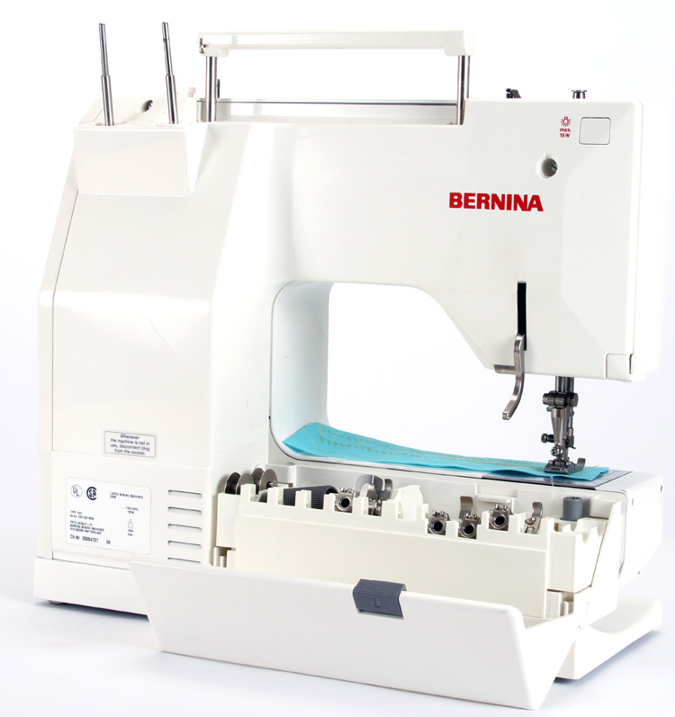 Bernina 1001 Electronic Sewing Machine w/accessories in excellent