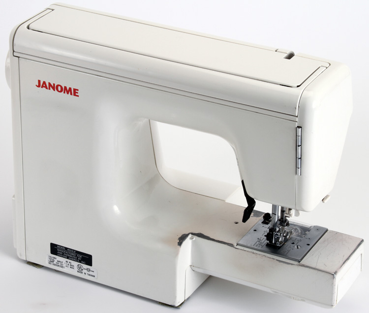 Janome 4623Le Plus Sewing Machine in solid working condition!! eBay