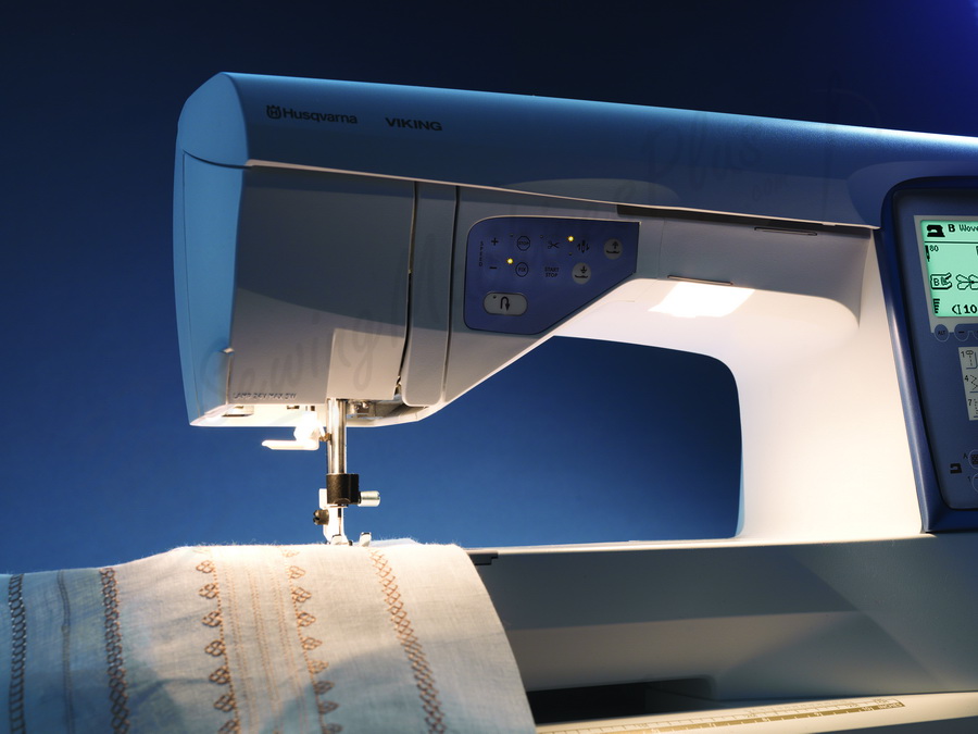 Husqvarna Viking SAPPHIRE 835 Sewing and Quilting Machine