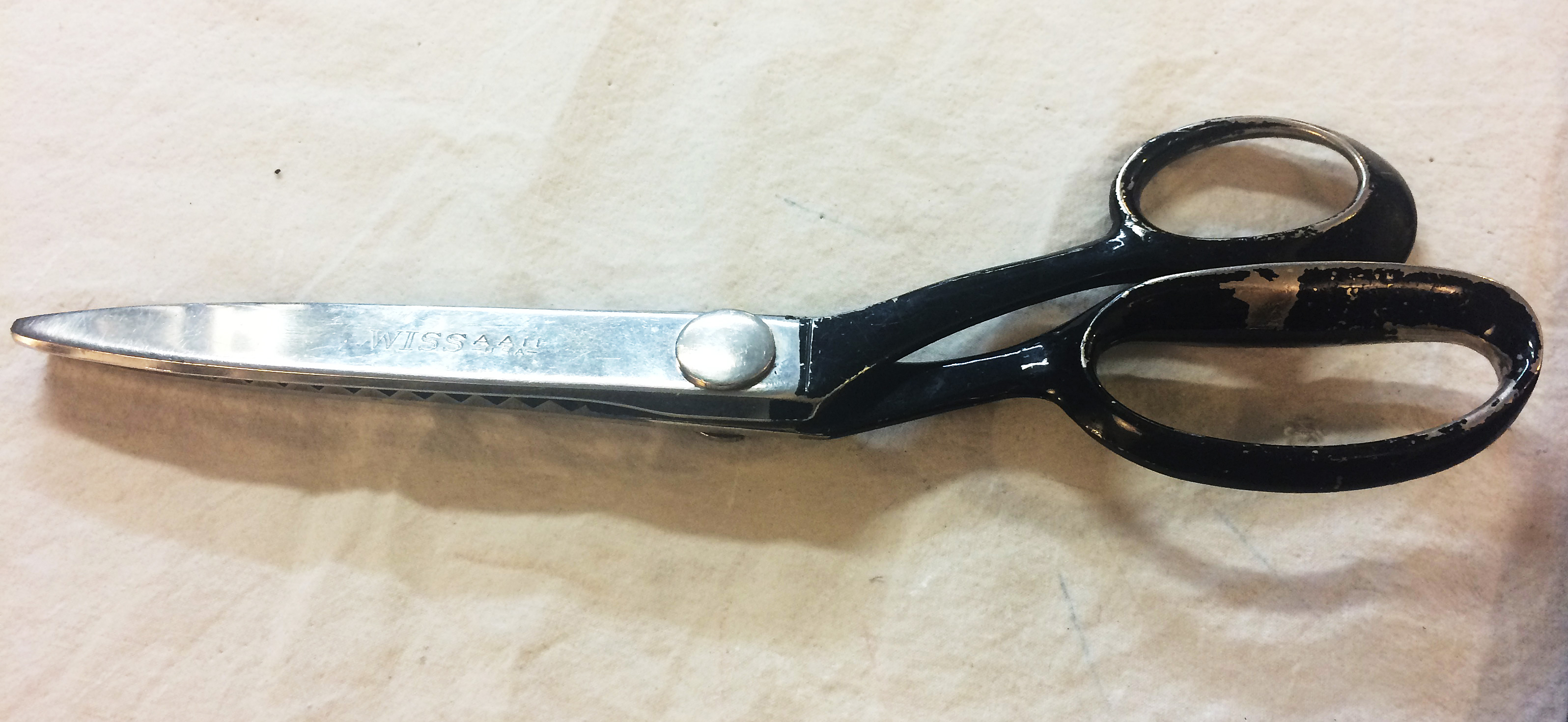 Sewing Small Talk: Sharpening Fabric Shears, Blog