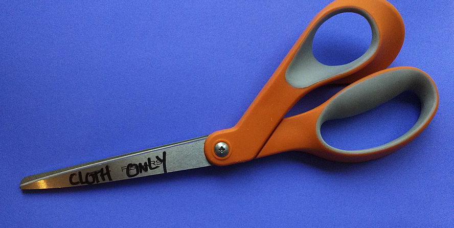 Spring Loaded Fabric Scissors for Sewing