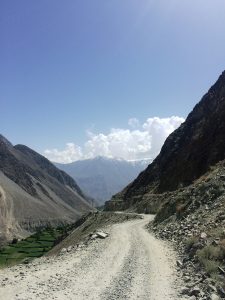 The road on the way to Chirah.