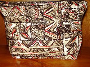 You can sew an easy zip bag in 15 minutes, or less.