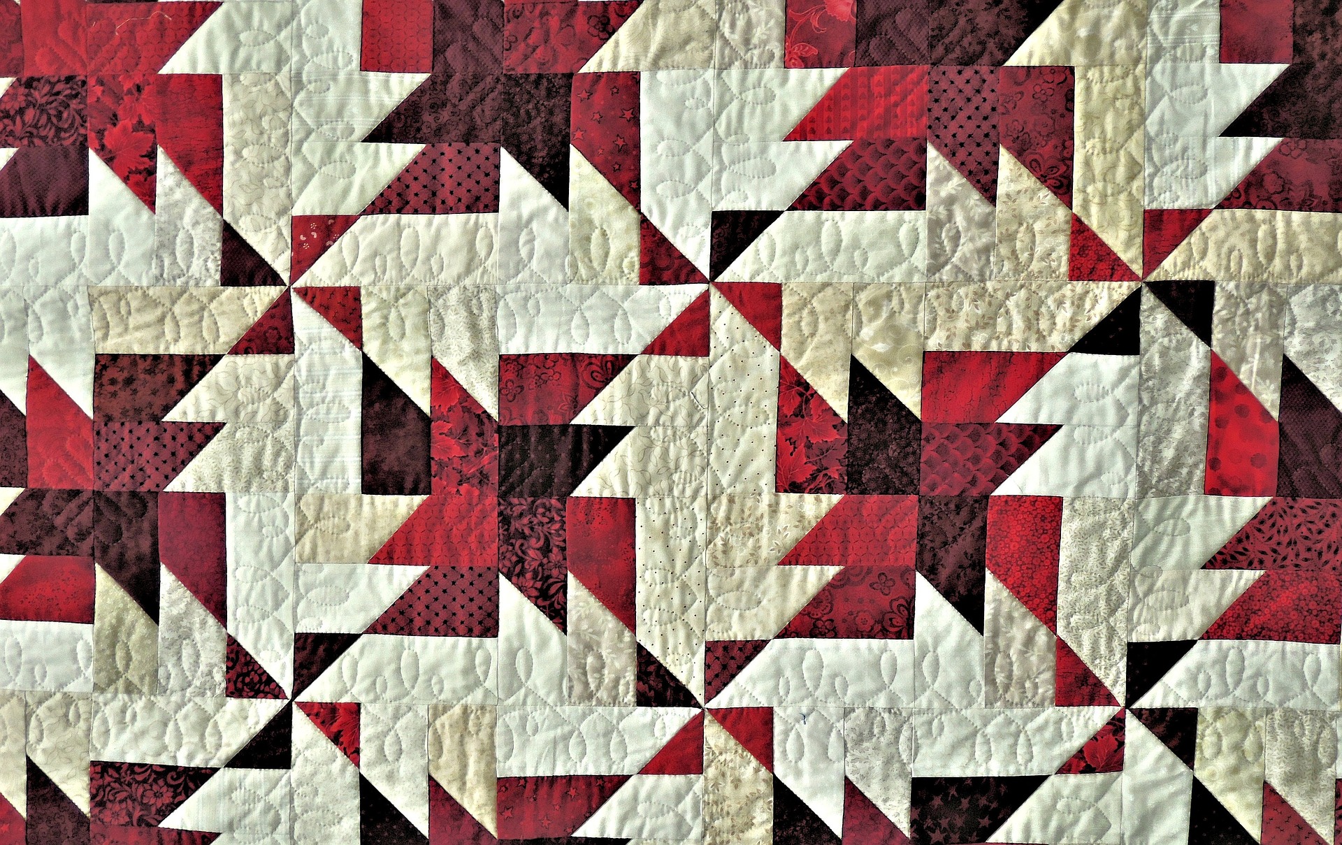 Traditional vs. Modern Quilts – What's the Difference? –   Blog